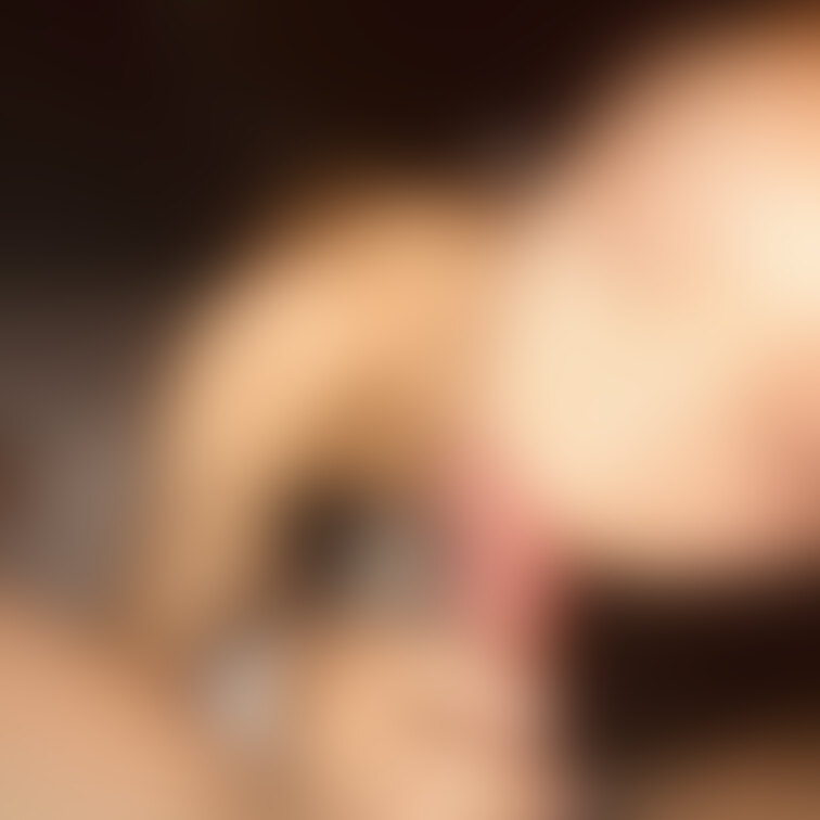 妻はフェラチオを私にしかした事がないそうです。ちなみに初フェラは中○生でした。