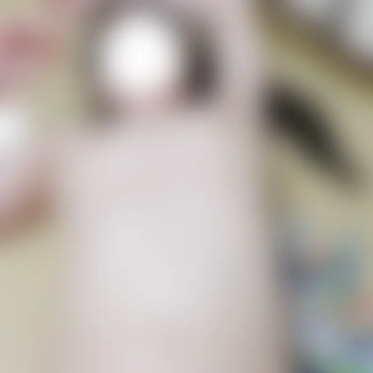 弥生の全裸パーティー兼公開撮影での一コマ。みんなの前で公開ハメ撮り風撮影しました。照れながらも熱演してます。

セク