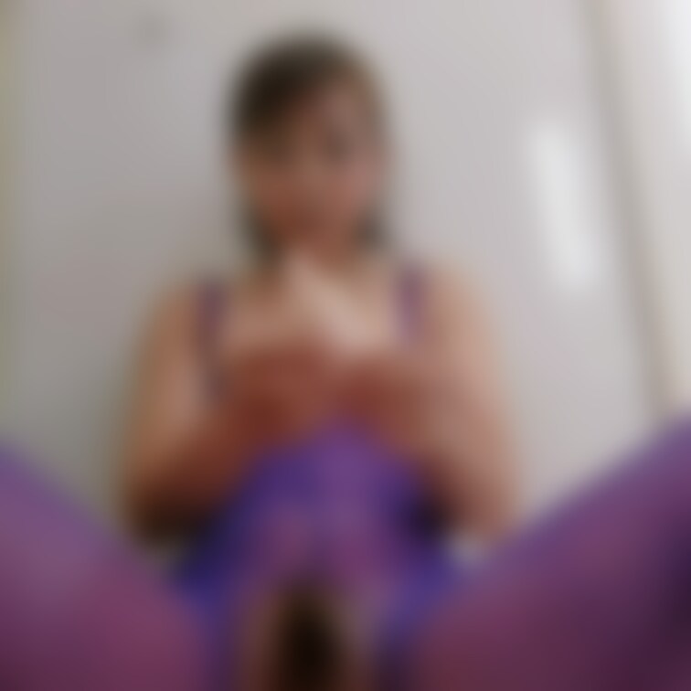 新しい玩具のお試し利用
まだまだ続くよ
イクまで終わらない😅

舌の動きを忠実に再現？？？

人より気持ちい