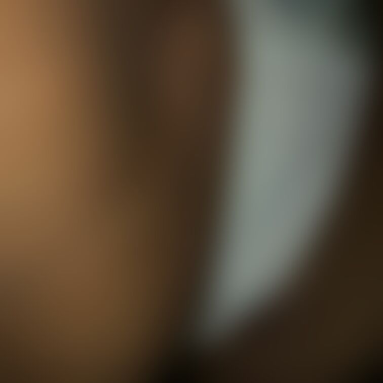 いやらしい匂いがしてきます。皆さんで舐めまくって欲しいな