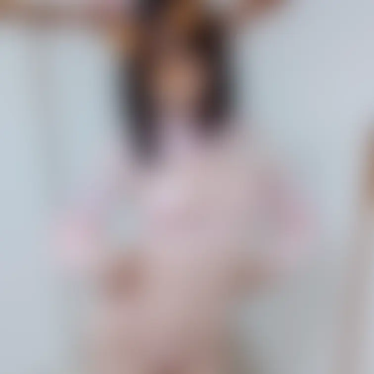 ばにちゃん立ち姿＆座ってみた＆足開き🌟

テカテカでカワユイ🐰💓
アイドルになった気分（？）で撮ってみた！
