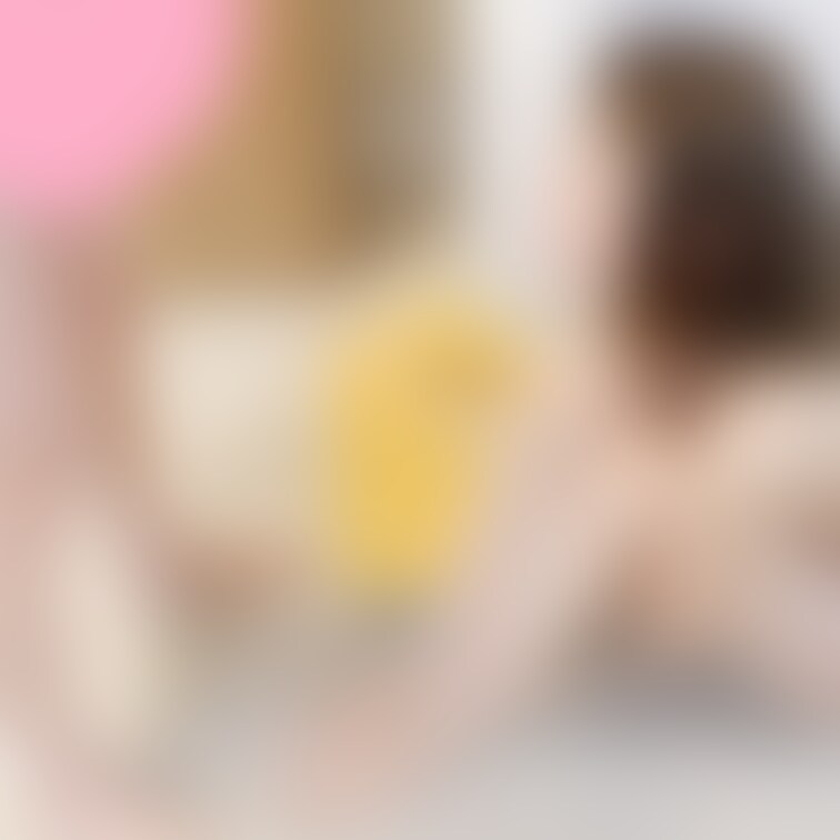予告画像です。真剣な表情で男性器を見つめるりり。このところ審査が厳しいので、画像でご勘弁を。

ヌーディストりりal