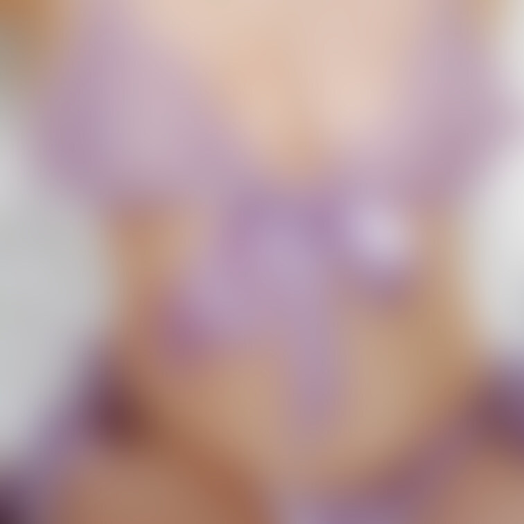 動画のスクショの一部です♡

スクショもえっち♡