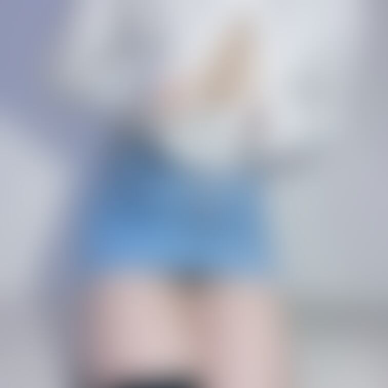 巨乳アピをしてくる残業OLちゃん