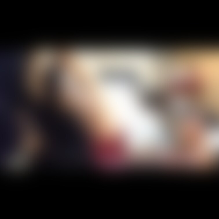 【舌使いで魅せるエロボイスお○○○さん】脱ぎ脱ぎ❤️

彼女のフェラ動画はコチラ
https://myfans.j