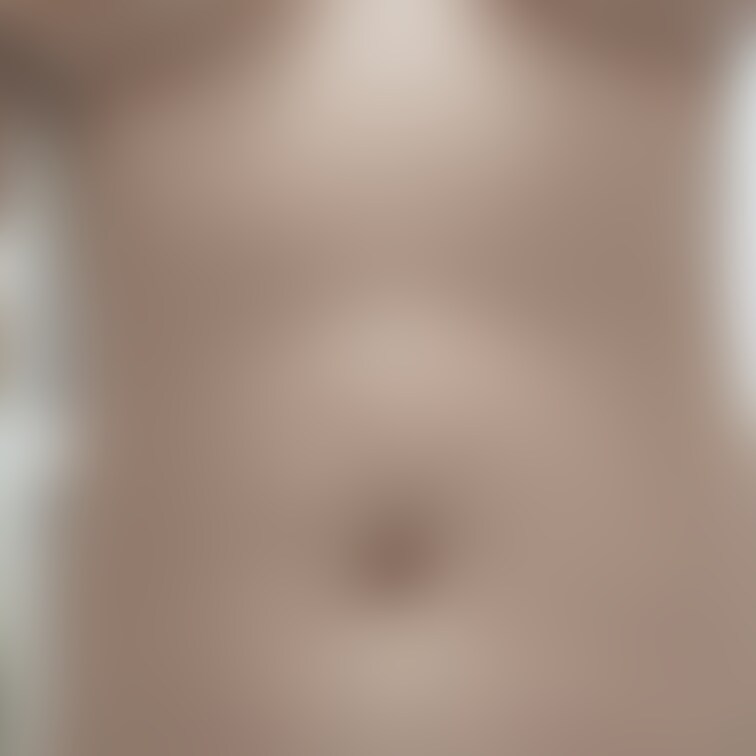スケベなデカ乳輪と垂れ乳、下の毛は伸ばしてもらってる途中です😋

使い込んだビラビラがエロすぎる💖