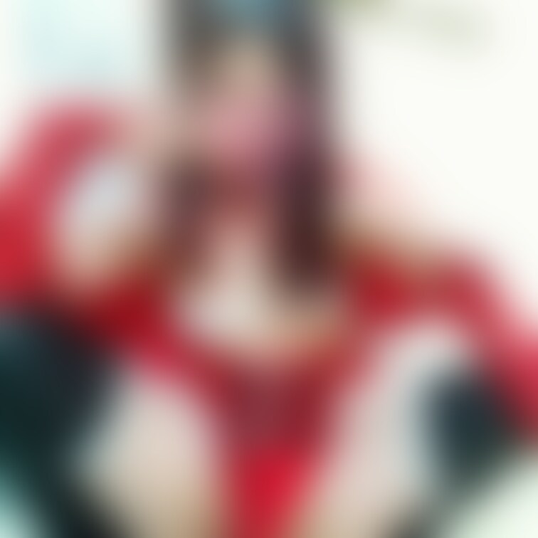 エナメルニーハイはお好きですか？🤭💗
M字開脚と脇💖