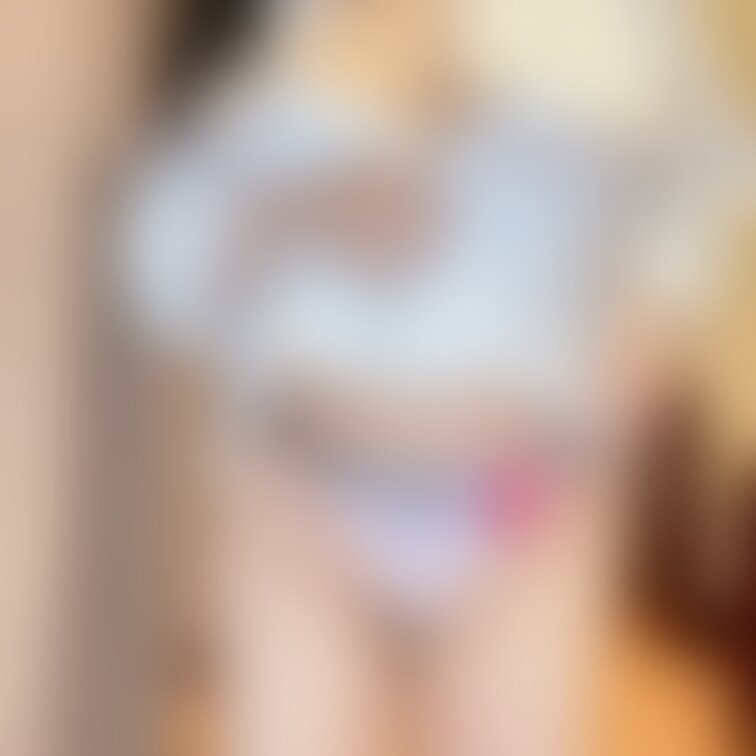 パンティ見せちゃう♡