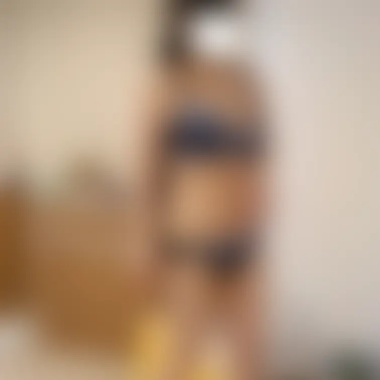 みずきの自前下着オフショット。かなりリラックスした表情で歩き回ってます。

セクシーアイドル虎の穴・みずき編all（