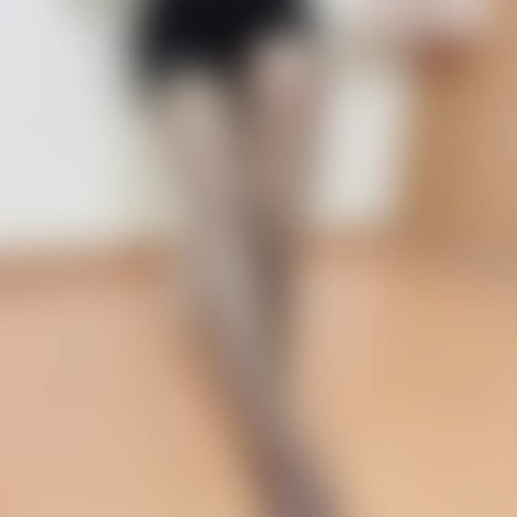 薄々黒ストッキングでおきゅいん!全身黒づくめ
