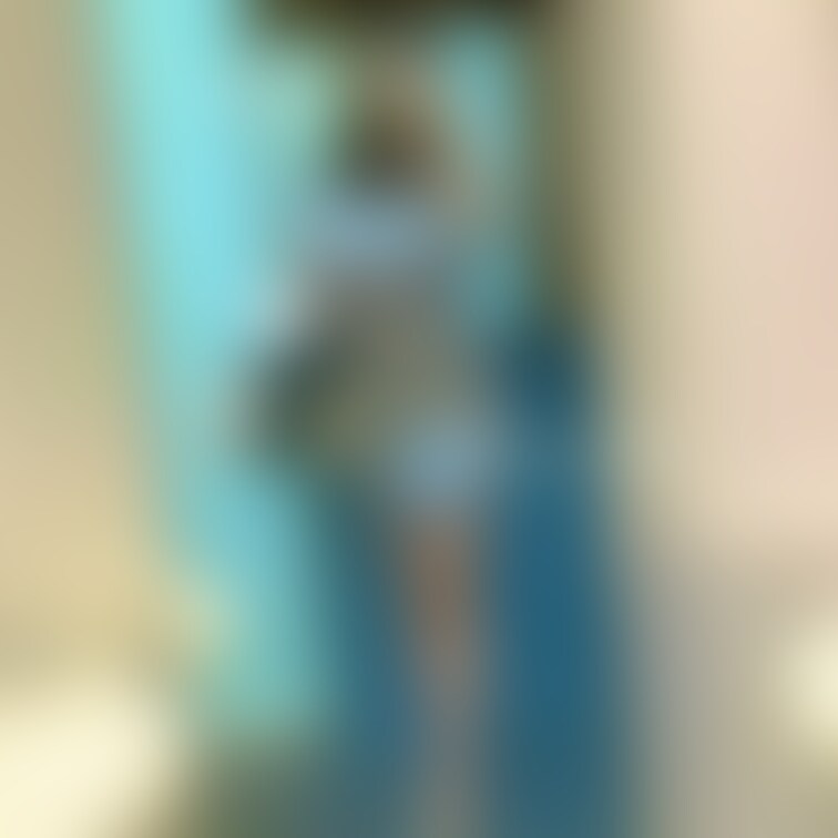 実は、下履いてません。

痴女です。