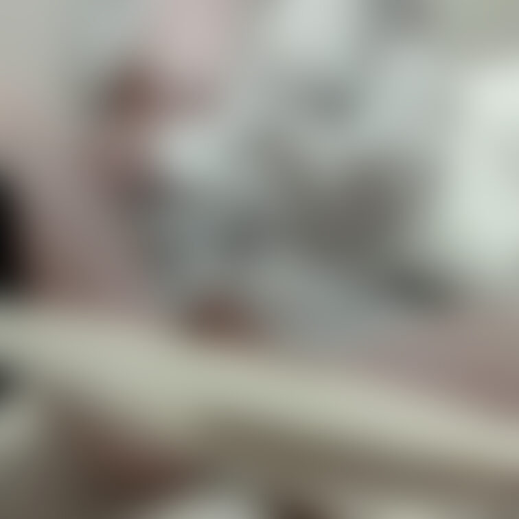 緩いYシャツ何かセンシティブな感じ…>////<