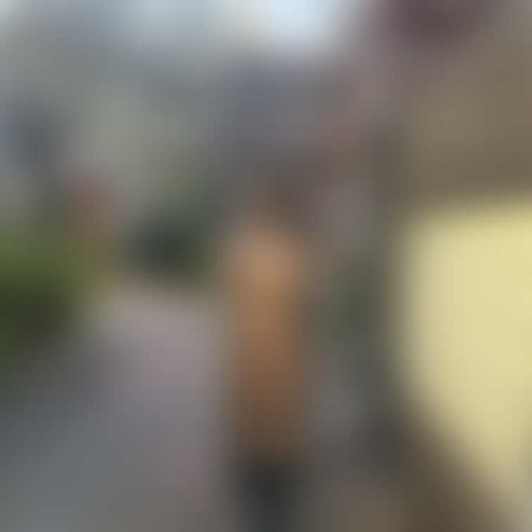 公園でのREMI様。
コートの中はこんな感じでした！
フルオープンバージョンです。
Ｘでは公開しない画像です。