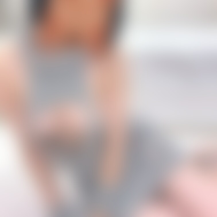 おはちきゅ〜！
えちえちニット。。
ぎりぎり。。
日曜のお供に…！

今日も良いうちゅうを〜！