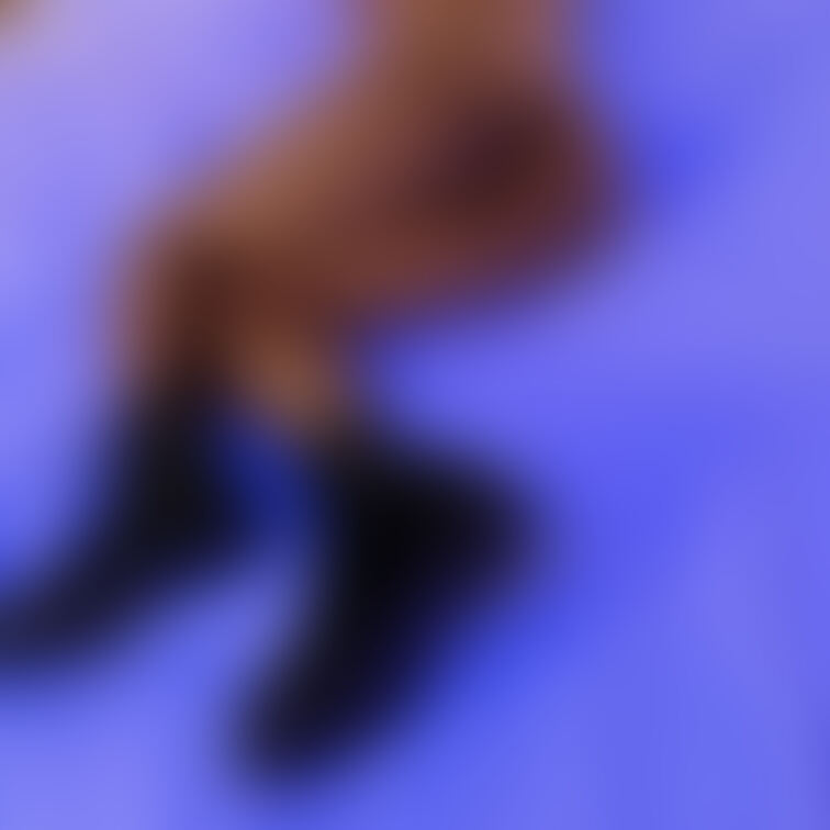 エッチし終わってクタクタのゆずき🤭
おっぱいとお尻も可愛いんですよ🍑