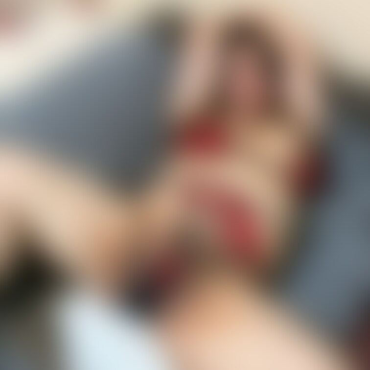 あやかです🐣
自分で言うのもなんですがヤリマンちゃんです😝
色んな人とエッチしたり色んなエッチのプレイを楽し
