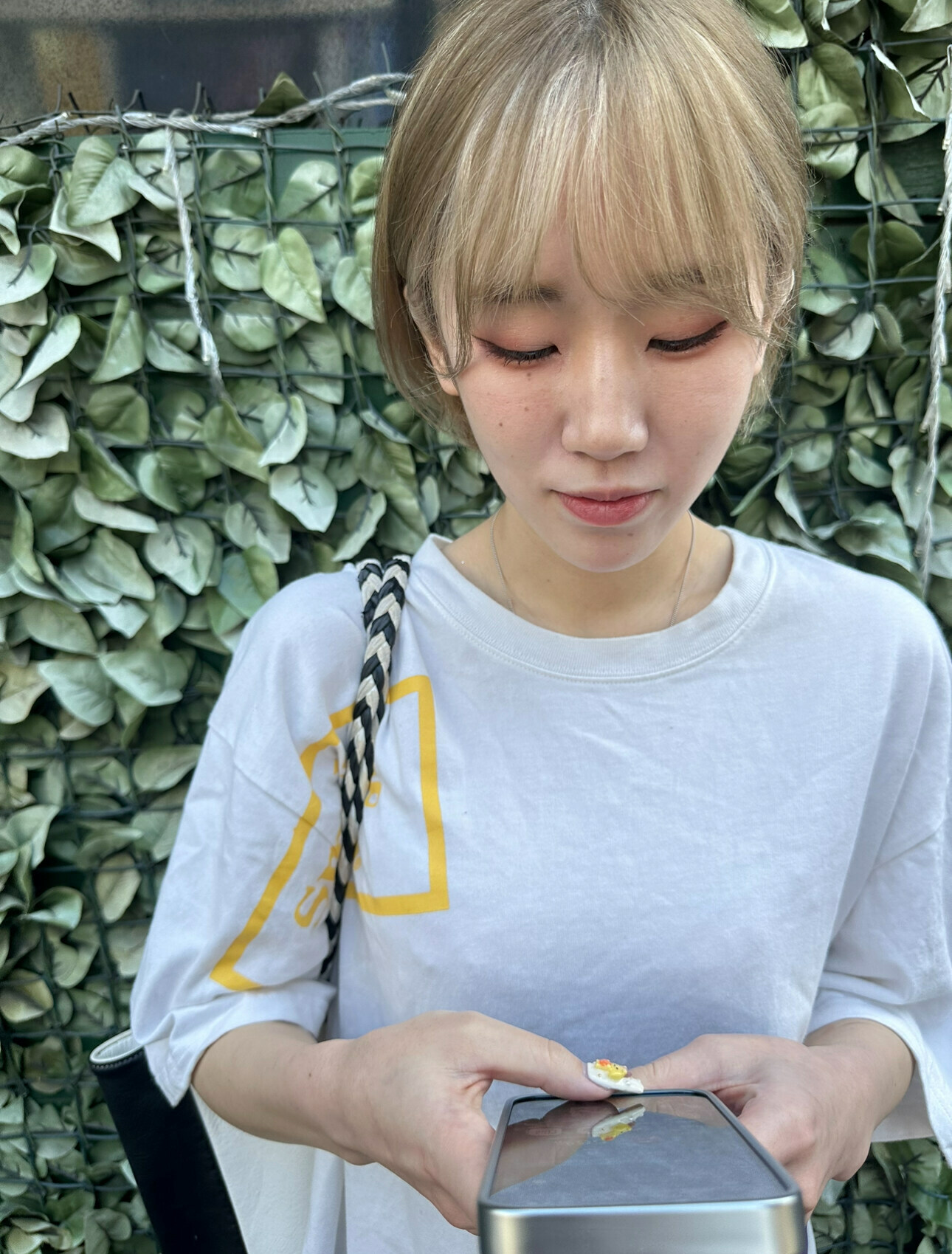 SCHOREET SNAP【スコリートスナップ】「#2【MARU ○○○】 今回ストリートスナップに協力してくれたのは、この前まで女子校正だったぴちぴちのMARUちゃん🧜‍♀️ ※動画、写真の無断転載は著作権侵」の投稿サムネイル