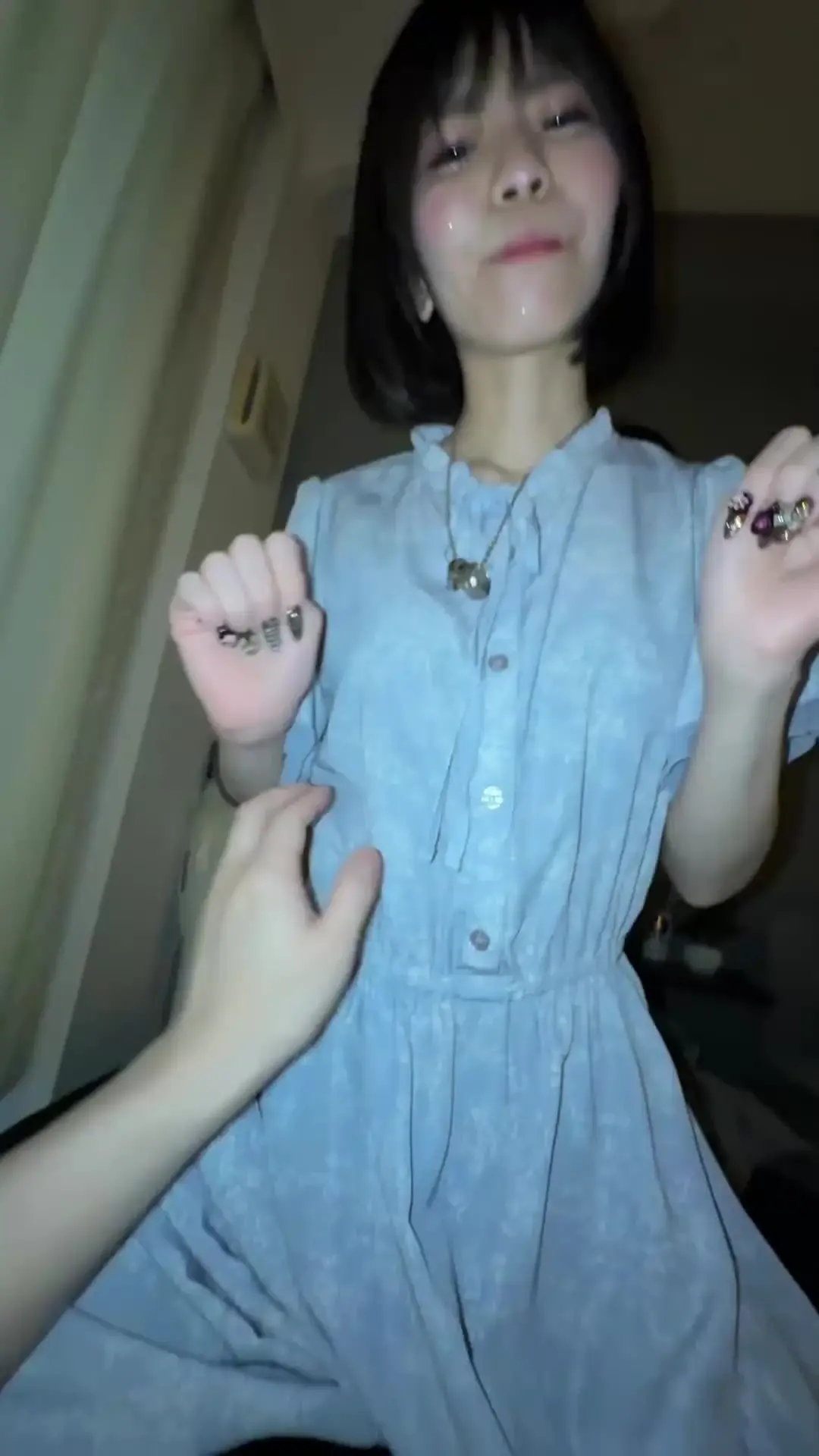 大学生の日常「【童顔で従順そうに見えて、実は責めるのが好きな細身のドS小柄美女】」の投稿サムネイル