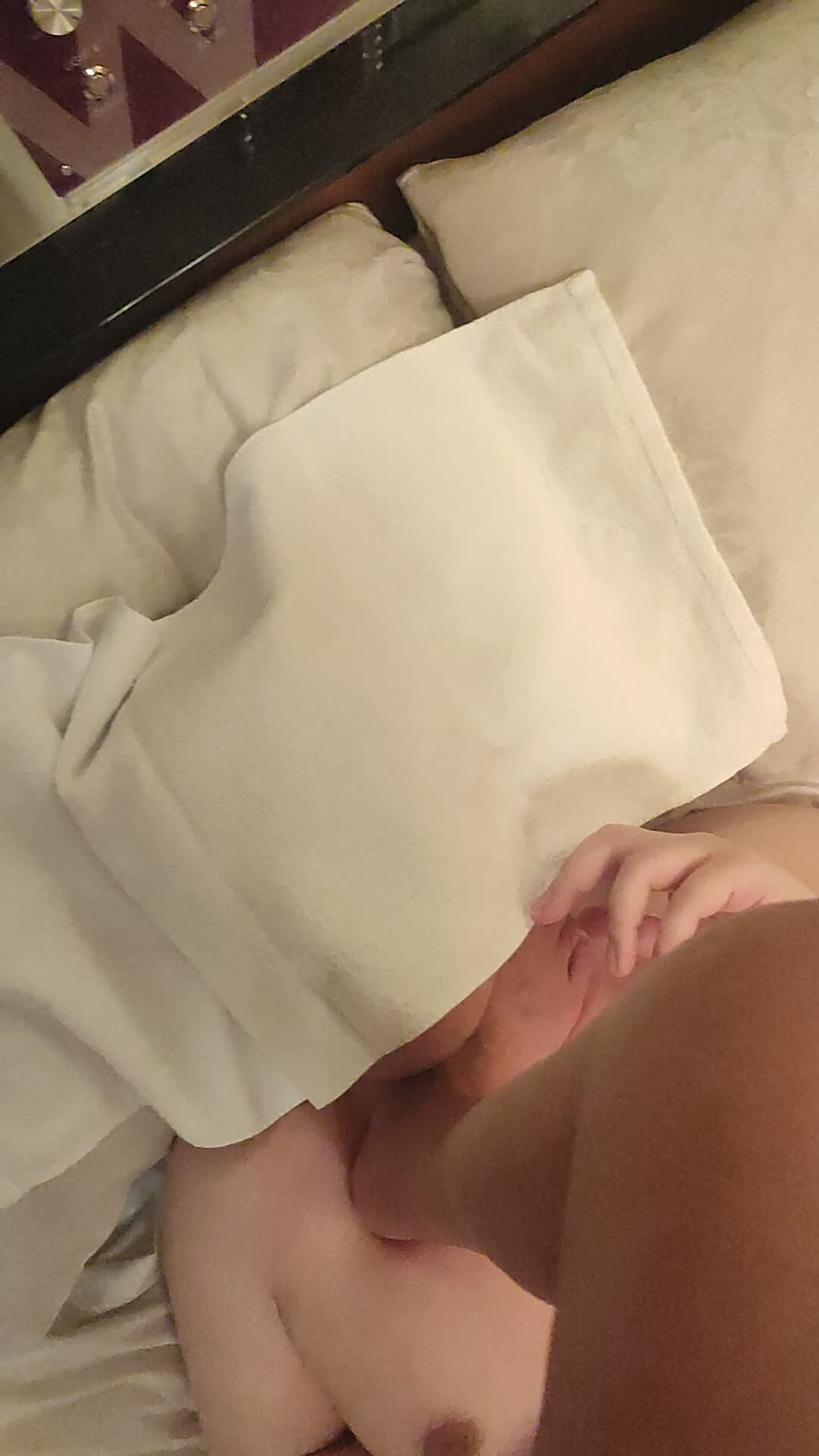 mistress jun（霧里　純）「足で首、顔責め動画」の投稿サムネイル
