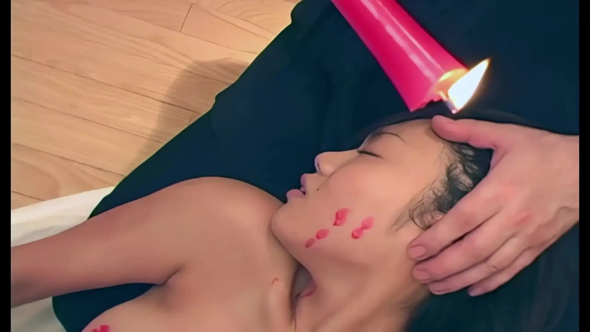 巨乳美女をいじめる様子のサンプル動画です。
本編は有料プラン限定配信中! (2/2)