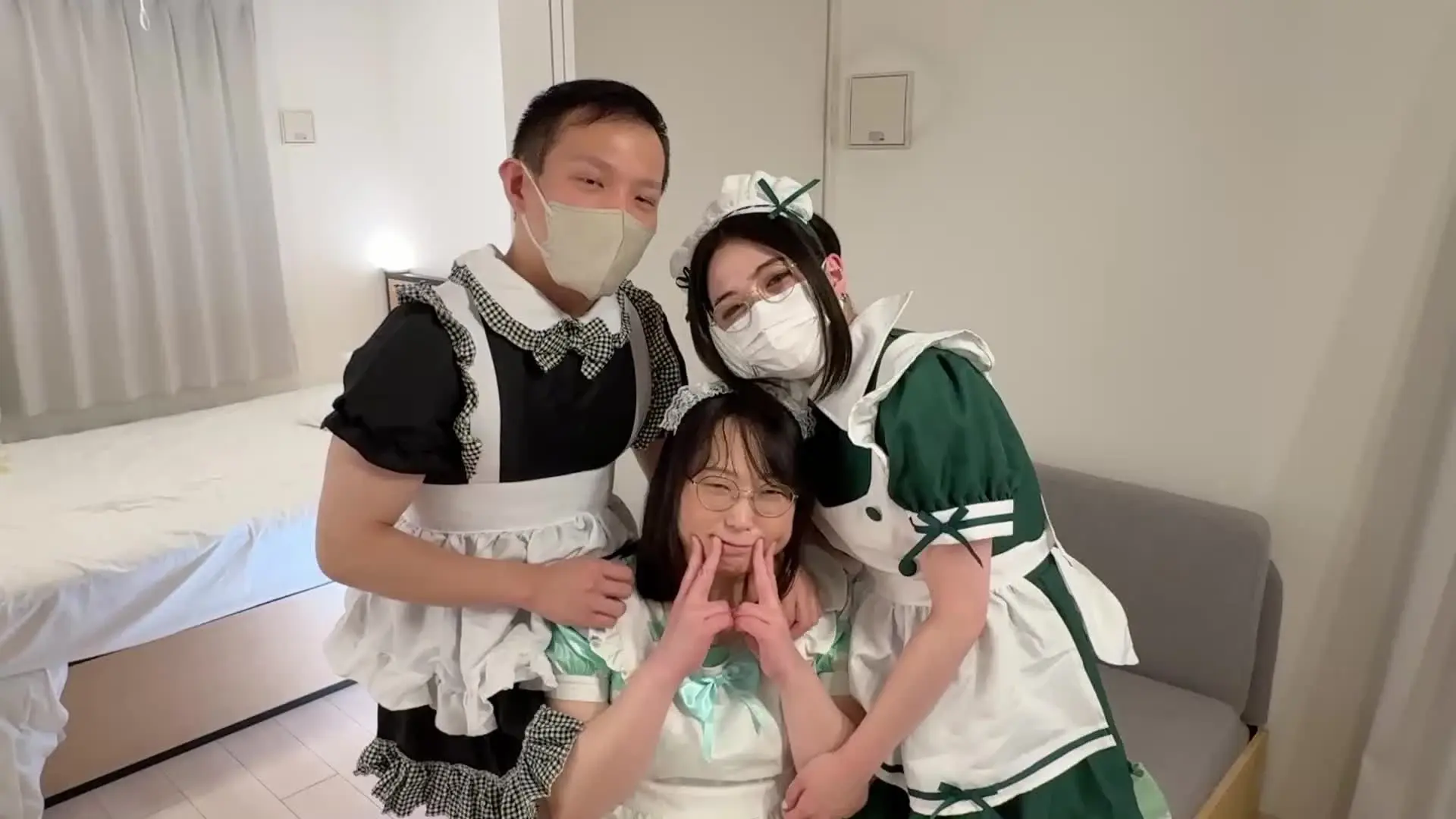 アナルAVはアナゾン🍑「AN-24『仲良しWメイドさんと入れ放題レズアナル乱交』 ともに過去作出演、プライベートで仲良しのみわさん&まきこさんと3Pです！ずっとどれかの穴に入っている濃」の投稿サムネイル