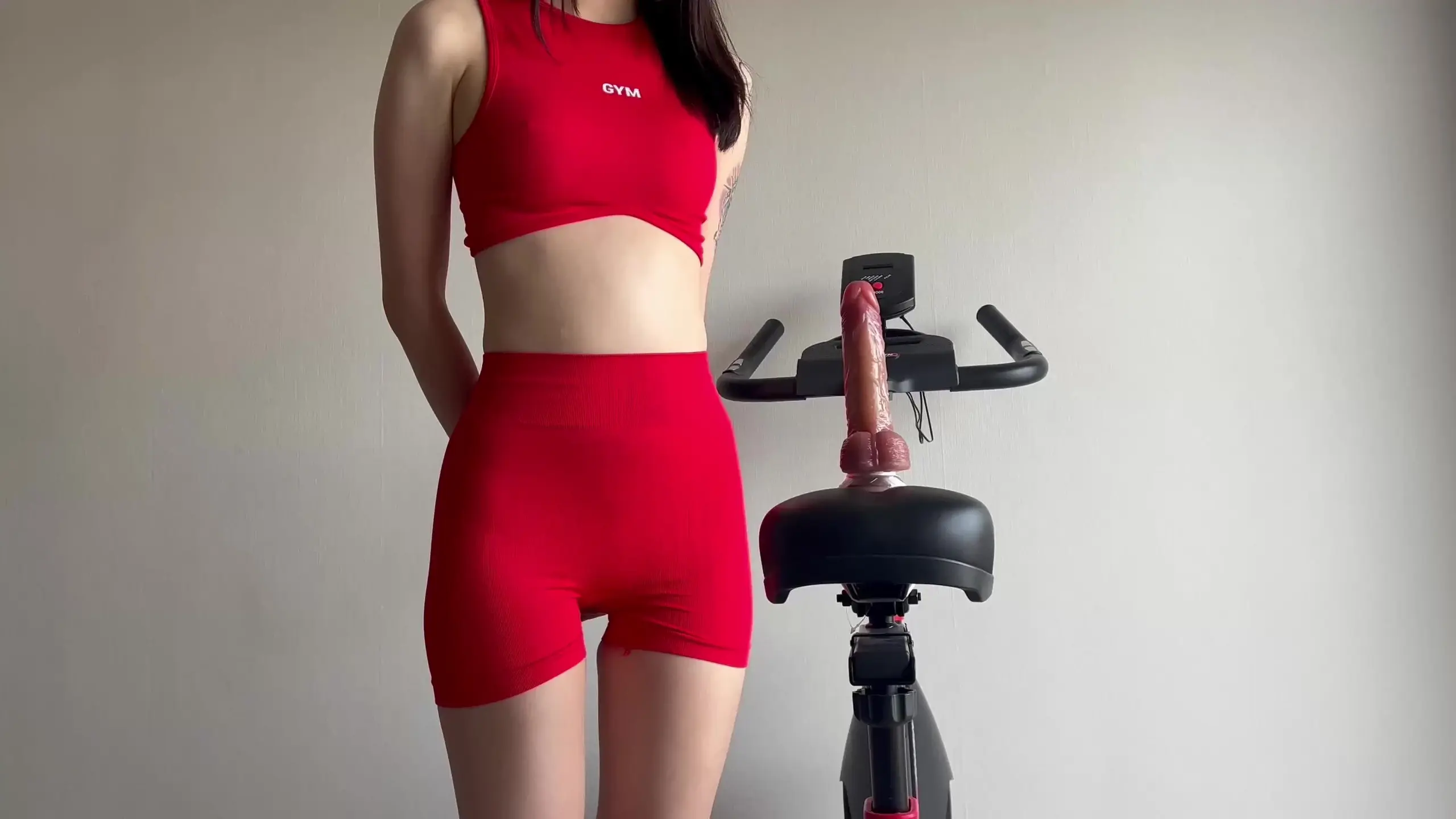 美尻ちゃんねる🍑🔞「みゆきです🍑💕 久々にディルドバイクしたよー！🚲💓 今回は少しだけ、前からのアングルも撮ったの😳」の投稿サムネイル
