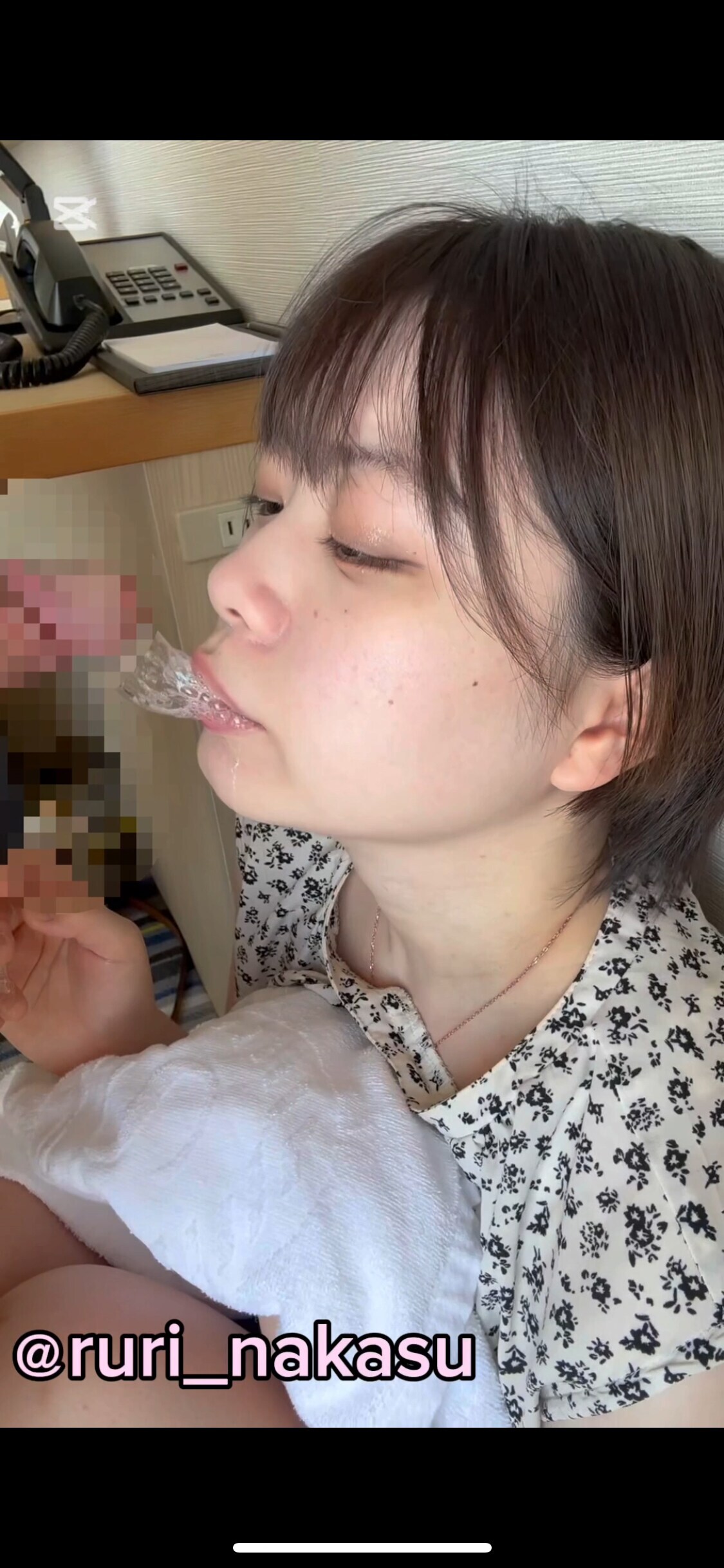 るぅー　フェラ・イラマチオ特化「萎え萎えおちんちんをおっきくしたら、頭押さえつけられたり腰動かされて口マ●コにされちゃった💦」の投稿サムネイル