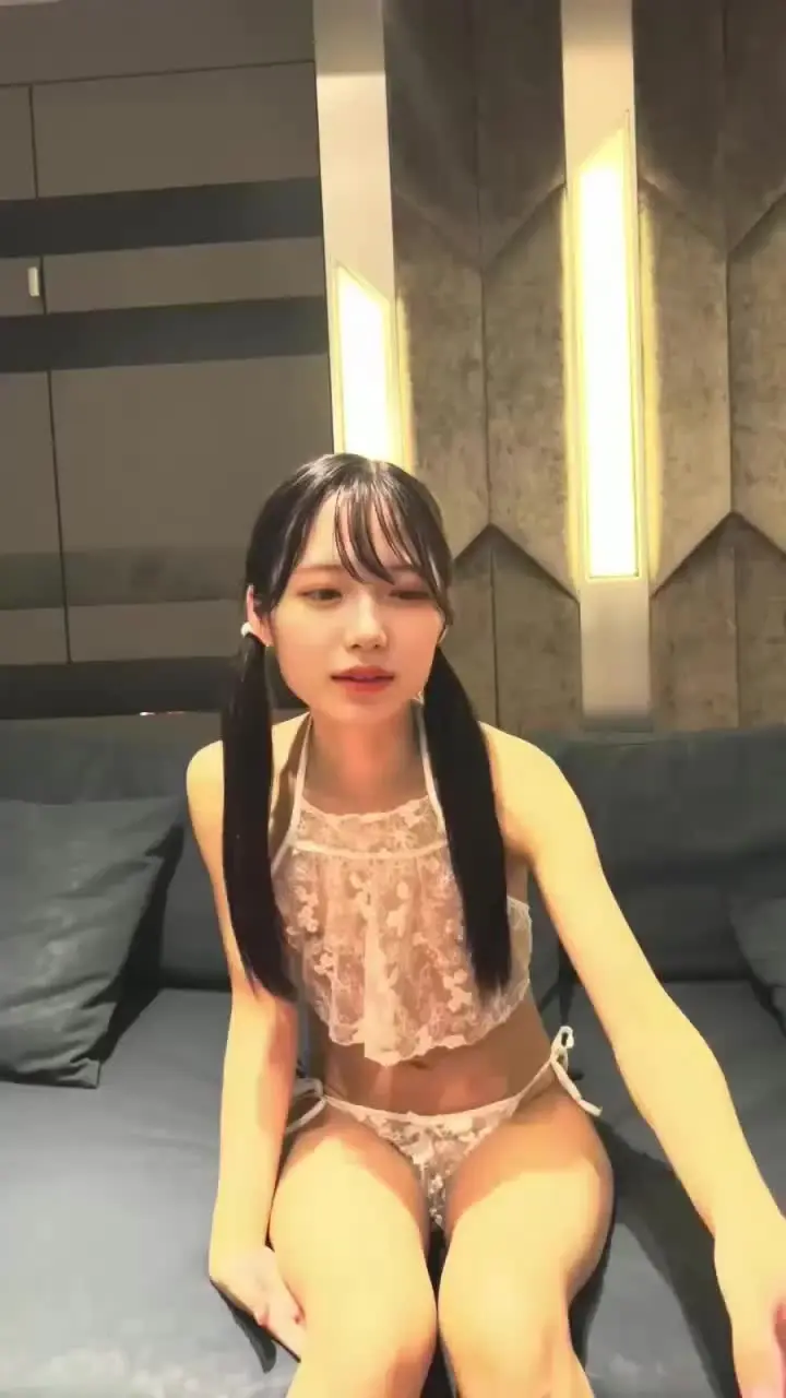 OLももか⛳️元アスリートの裏アカ「お疲れ様です、ももかです❤ 今夜の動画は、私の中の「事務員」と「メス」が激しく入れ替わる、生々しい記録になりました。 最初は、お気に入りのレース下着を付けたまま」の投稿サムネイル