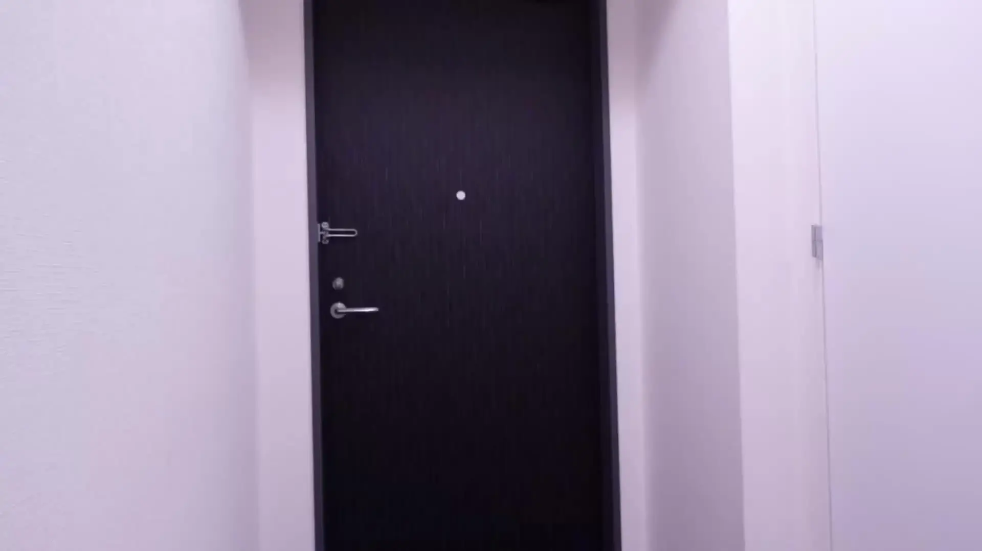 爆美女神ボディーのAV女優が遊びに来てくれました！ サンプル画像1