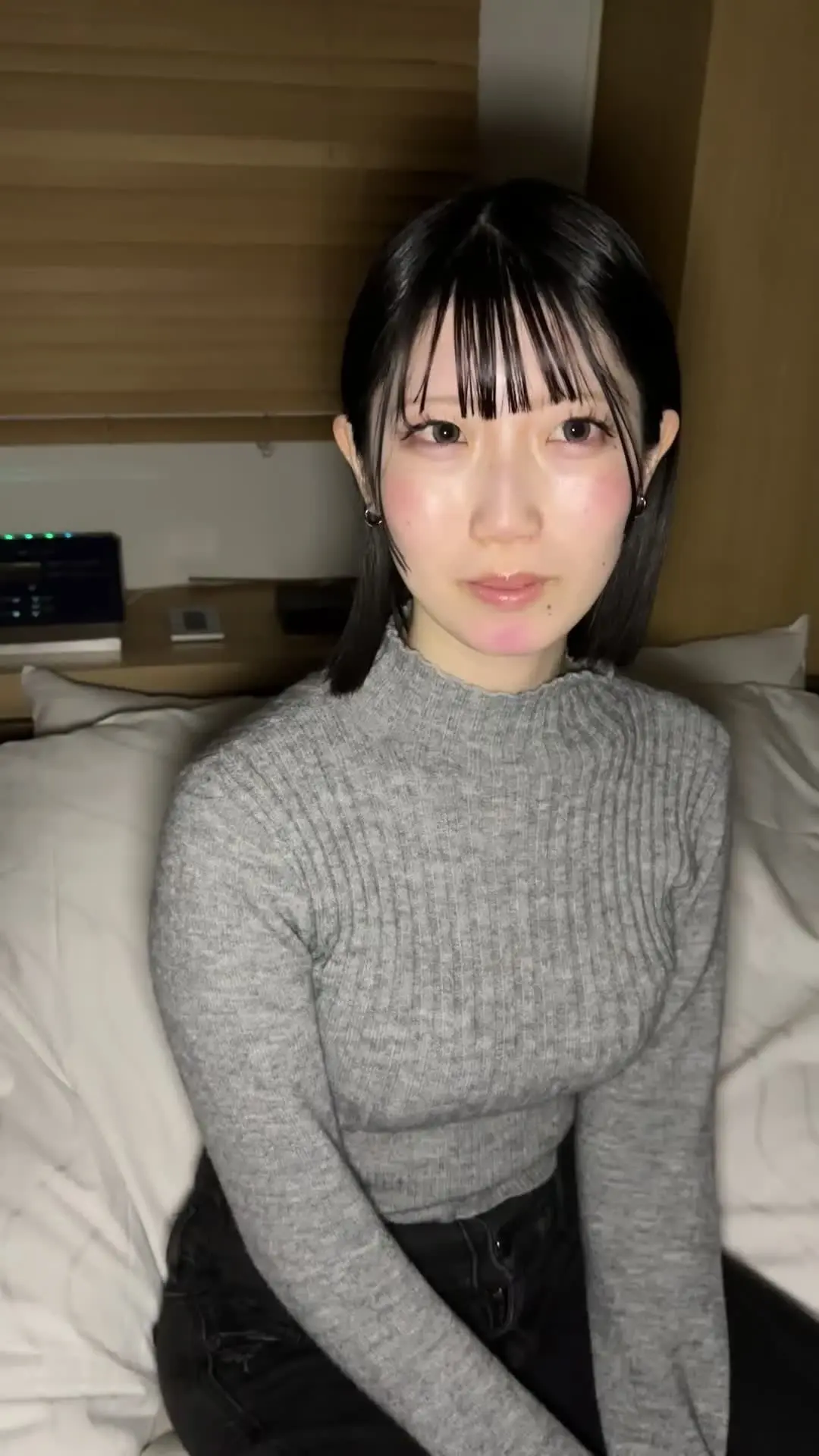 幸せの絶頂から【新婚寝取り屋】「ー絶頂プロフィールー 新婚2年目 25歳Eカップ 結婚後、専業主婦に 得意料理は隠し味をいれたカレー」の投稿サムネイル