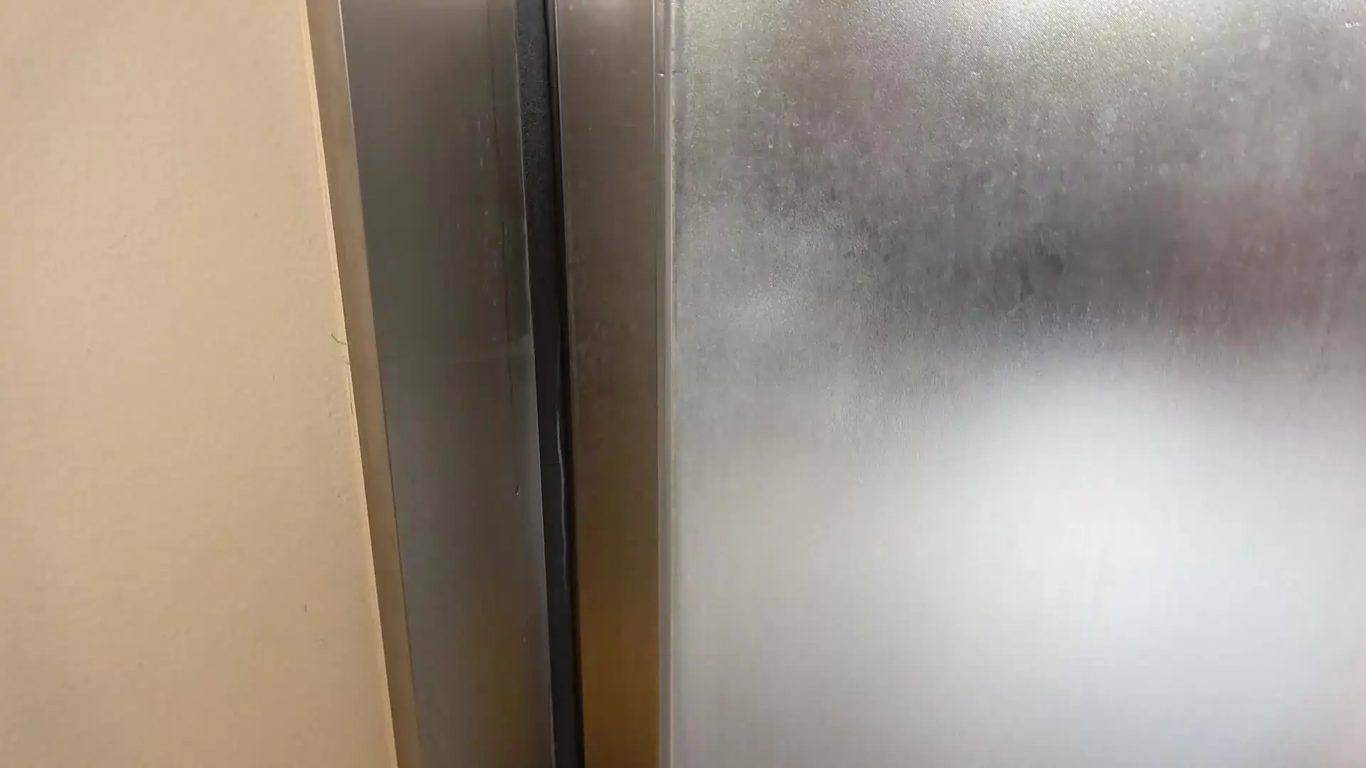 S-colle(盗撮)「(長尺)濡れ濡れスク水エロすぎ！シャワーすとれっちでスク水覚醒！の極上ボディ！」の投稿サムネイル