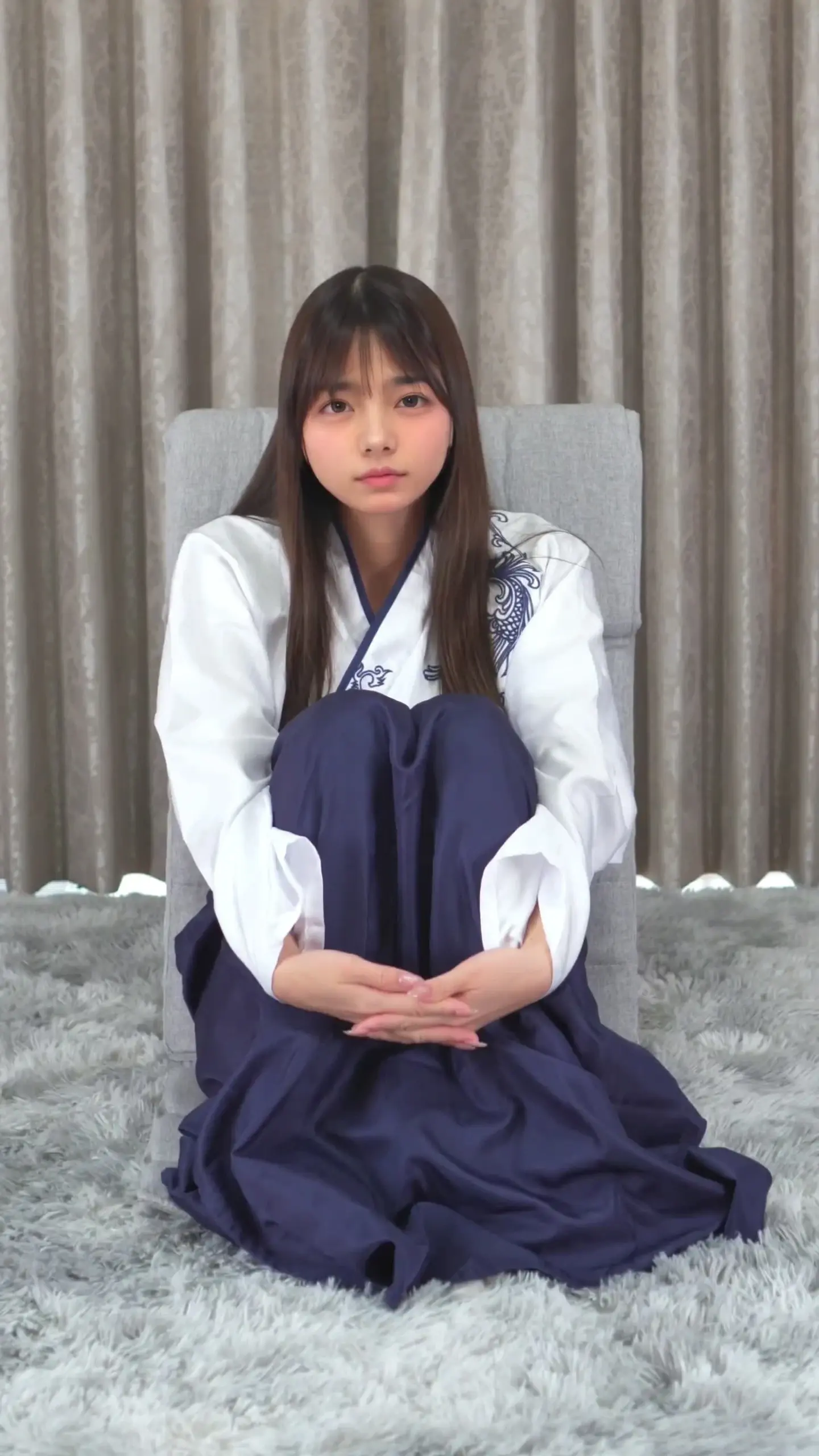 にどね「【新作】バイブで、うしろからお願い！」の投稿サムネイル