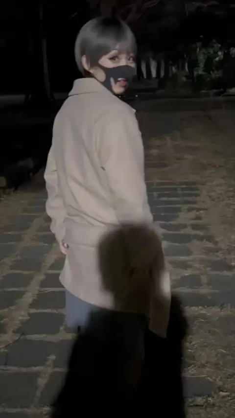 メスねこ猫猫（まおまお）「【フォロワーさん参戦！男子便所露出！】 フォロワーさんも参加しての男子便所で露出＆セックスしてきました！ 露出オナニー、3P、フォロワーさんとイチャイチャセック」の投稿サムネイル