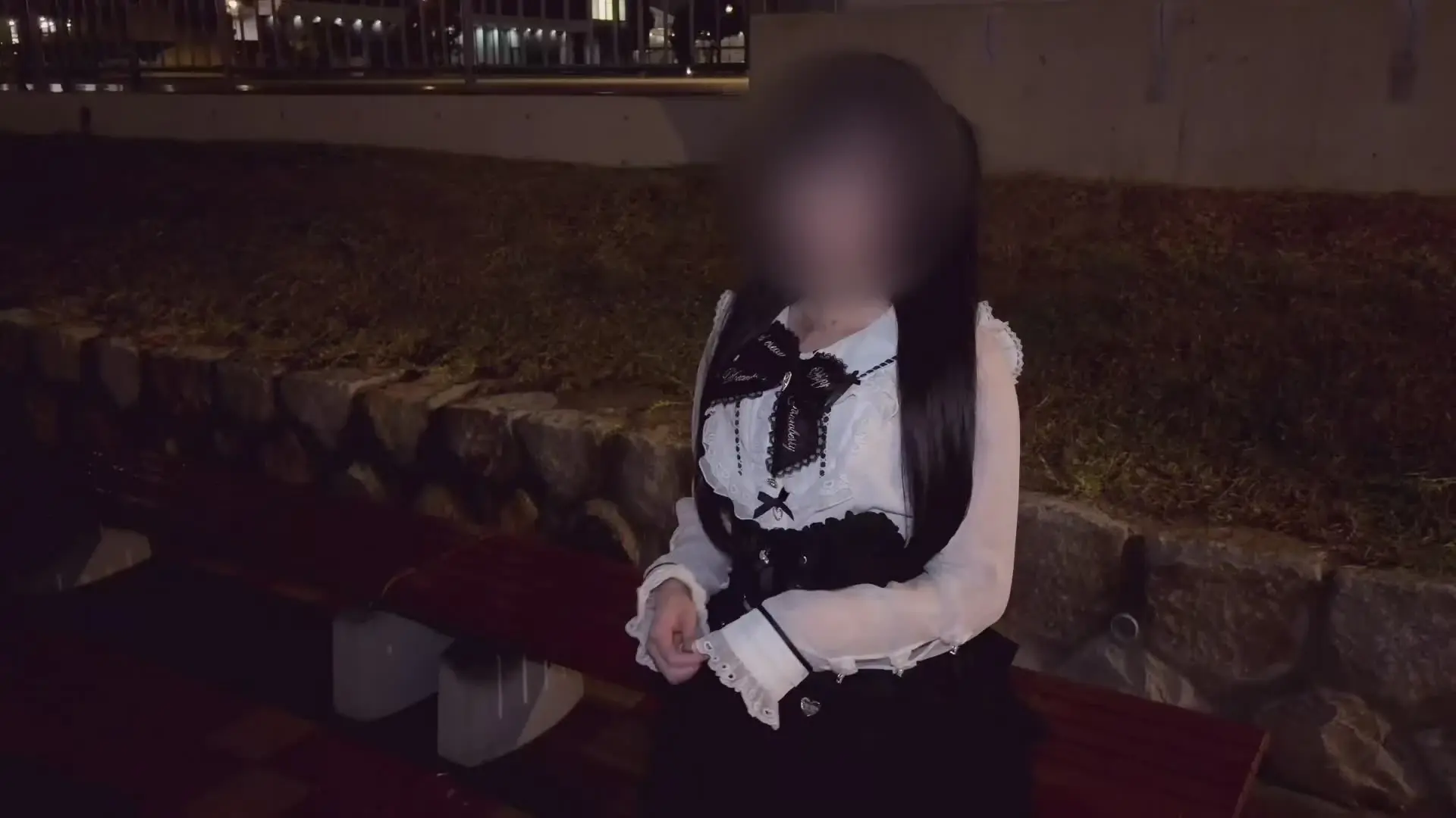どれいちゃん「元アイドルで現役コンカフェ嬢のため、身バレ防止でご主人様プランでしか顔出ししません！😭」の投稿サムネイル