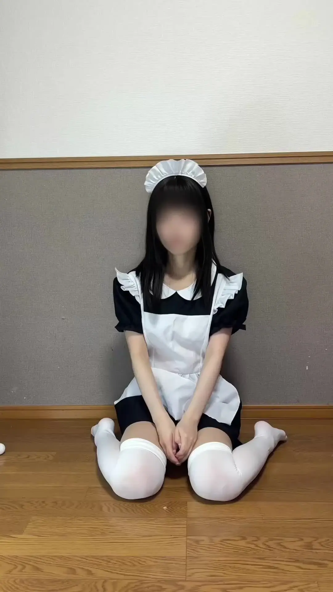 みずきお嬢様(姫宮みずき)「【顔出しなしver】 みずきお嬢様です✨️ 今回はちょっと大胆な動画を撮ってみました…💦」の投稿サムネイル