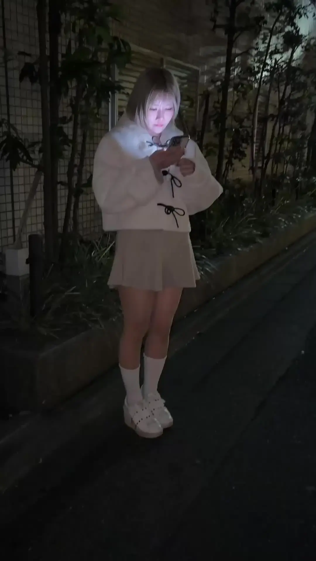 催眠術師X (寝ている美女に勝手に中出し)「“完全顔出し”元グラドルGカップ巨乳美女が寝ている間に好き勝手に中出しした映像。」の投稿サムネイル