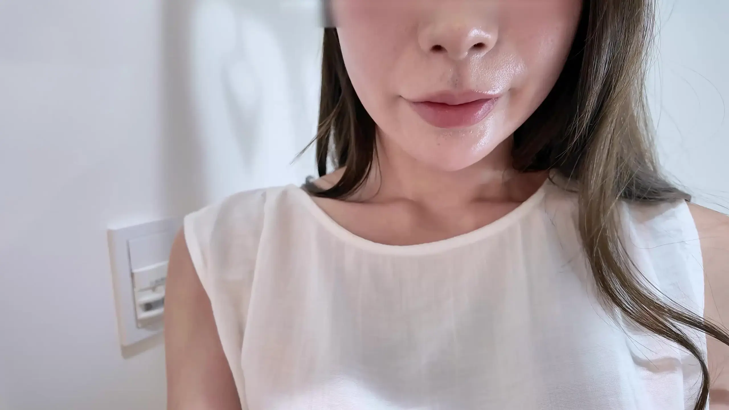 莉緒💍一児の人妻「ガニ股ブルンブルンディルドオナ♡♡ 旦那のフットサルの友人がいきなり家にご飯食べにきた💦 知らない男が来て焦るしかも超タイプでムラムラして、お風呂でタオル噛んで」の投稿サムネイル