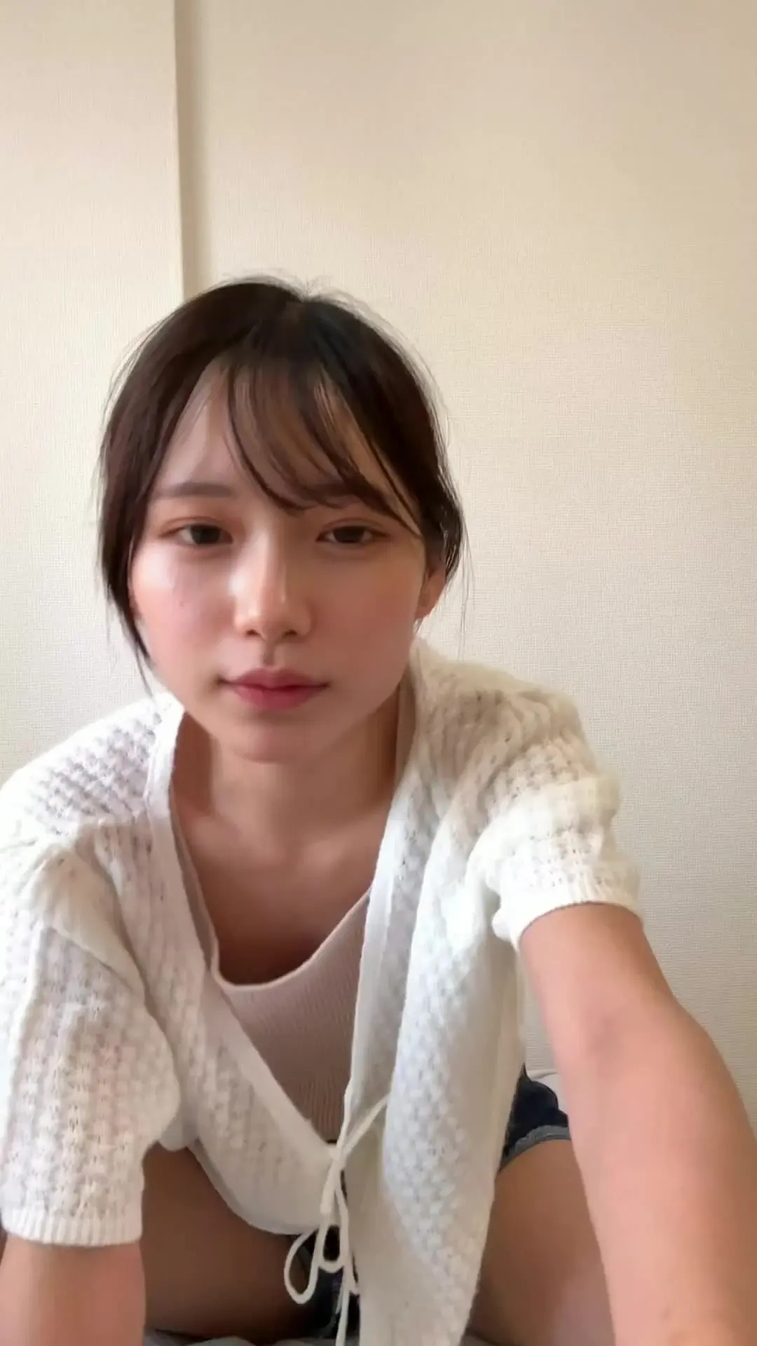 OLももか⛳️元アスリートの裏アカ「お疲れ様です、ももかです。 今日の動画は、お休みの日に私服のままオナニーした動画です。 外出から帰ってきたんですけど、なんだかずっとムラムラしてて我慢できなくな」の投稿サムネイル