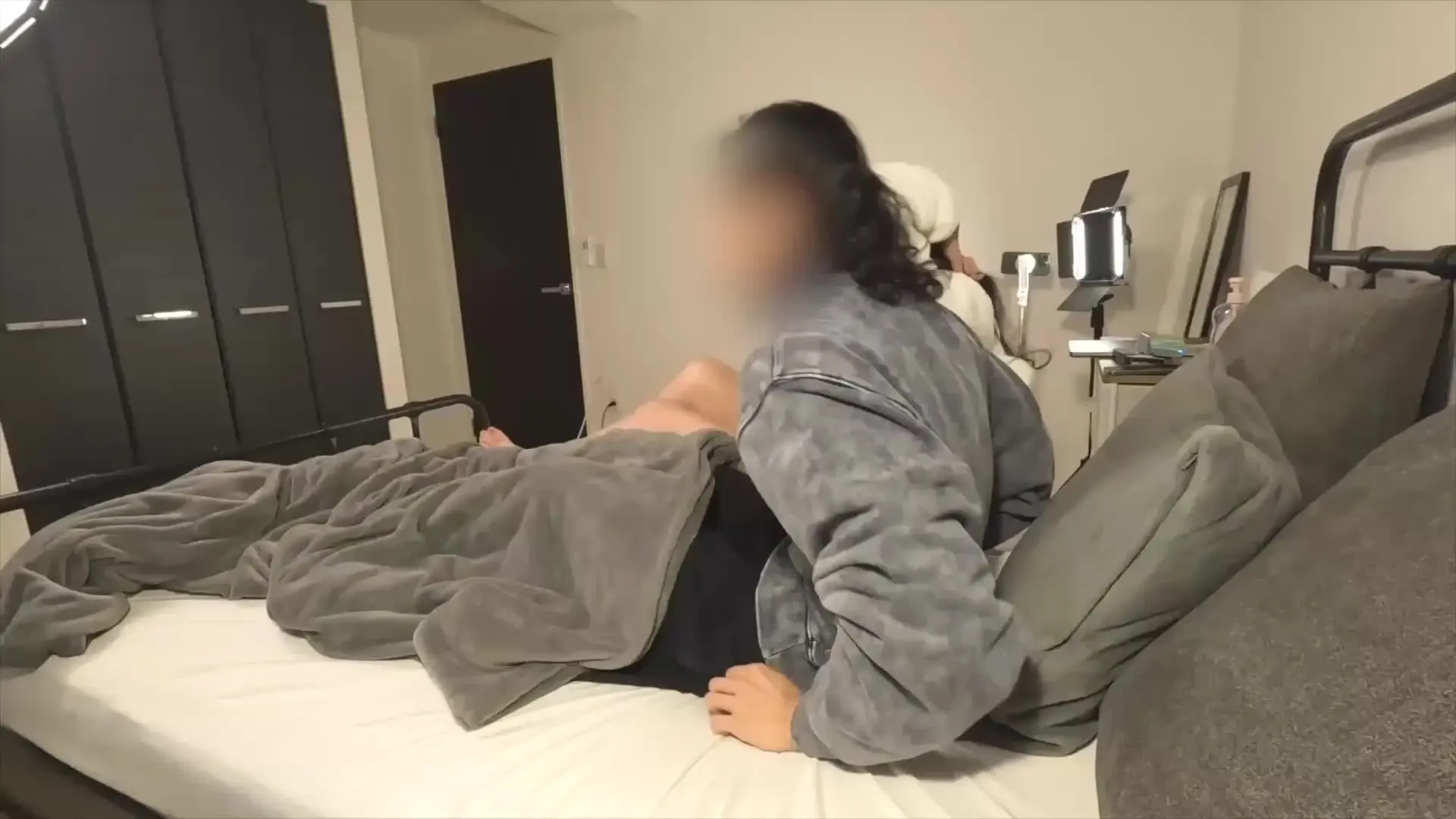 大学生の性事情。「気持ちいいことが大好きすぎる、 Fカップの清楚系大学3年生。 心を許した相手となら、」の投稿サムネイル