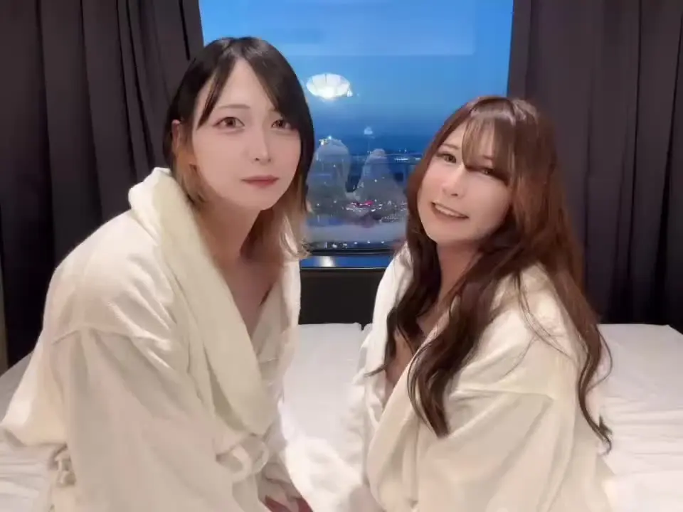頑張るお兄さん/青山ネル「ルイちゃんとイチャイチャ…😍💕 ホテルでえっちなことに…友達どおしやから… びっくりしたけど💕💕 こんなになっちゃうなんて思ってなかったから💖 めっちゃエッチに」の投稿サムネイル