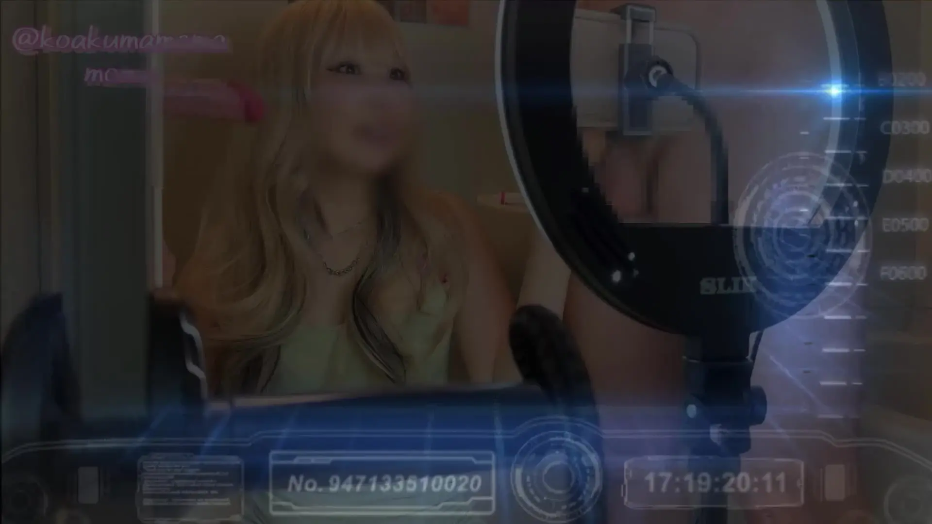 もも🍑★ヤリマンNTR人妻★超絶フェラテク♡「ばっちりメイクで本気の淫乱モード。 両手にぎっしり詰まったちんぽ、右も左も大好物すぎて我慢できません♡片方をねっとりしゃぶりながら、もう片方は容赦なく手コキ。」の投稿サムネイル