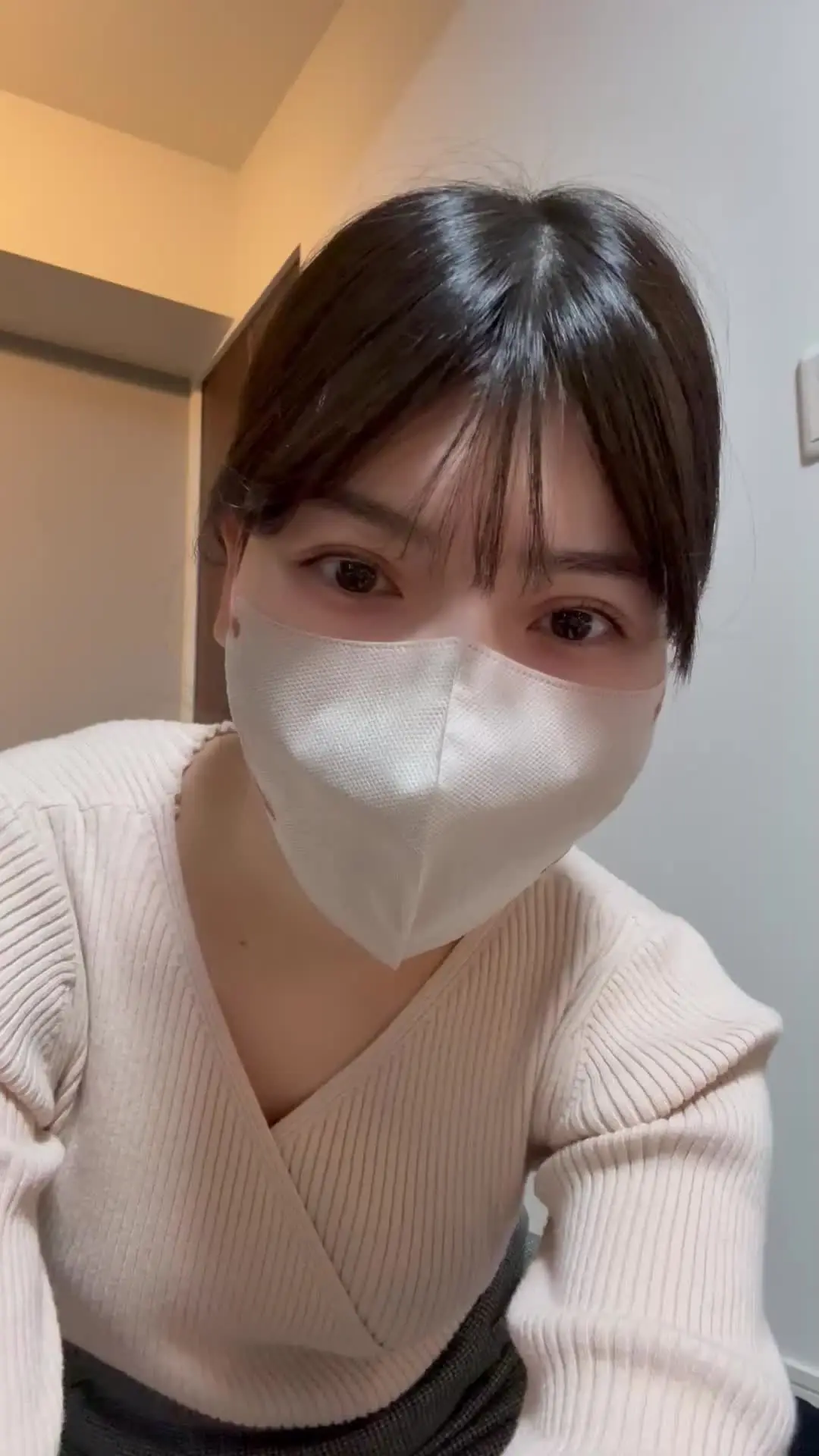 ひなみふぁみりあ「素顔見せちゃった、めぐみのご奉仕❤ 頑張ったあなたに めぐみからの御褒美💓 我慢しなくて…いいよ…」の投稿サムネイル