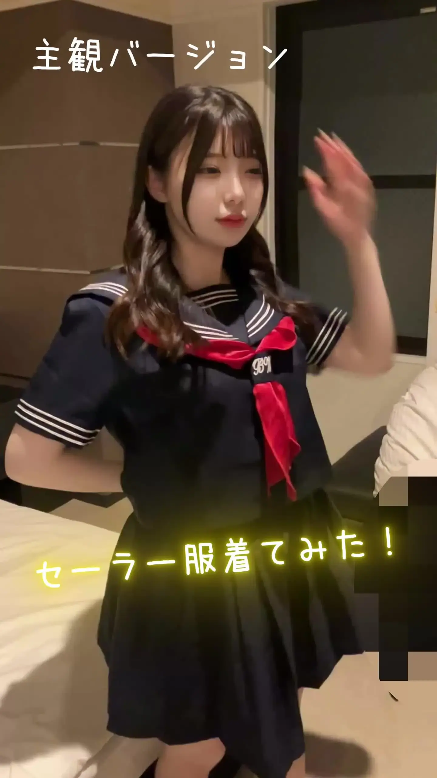 noa♡油塗りOLの日常「セーラー服の主観バージョンですっ 最後はシャンプーか精子なのかわかんないけど制服にたっくさん付いてた🤭 少し幼く見えたかな？ちゃんと成人してるよ？🧐」の投稿サムネイル