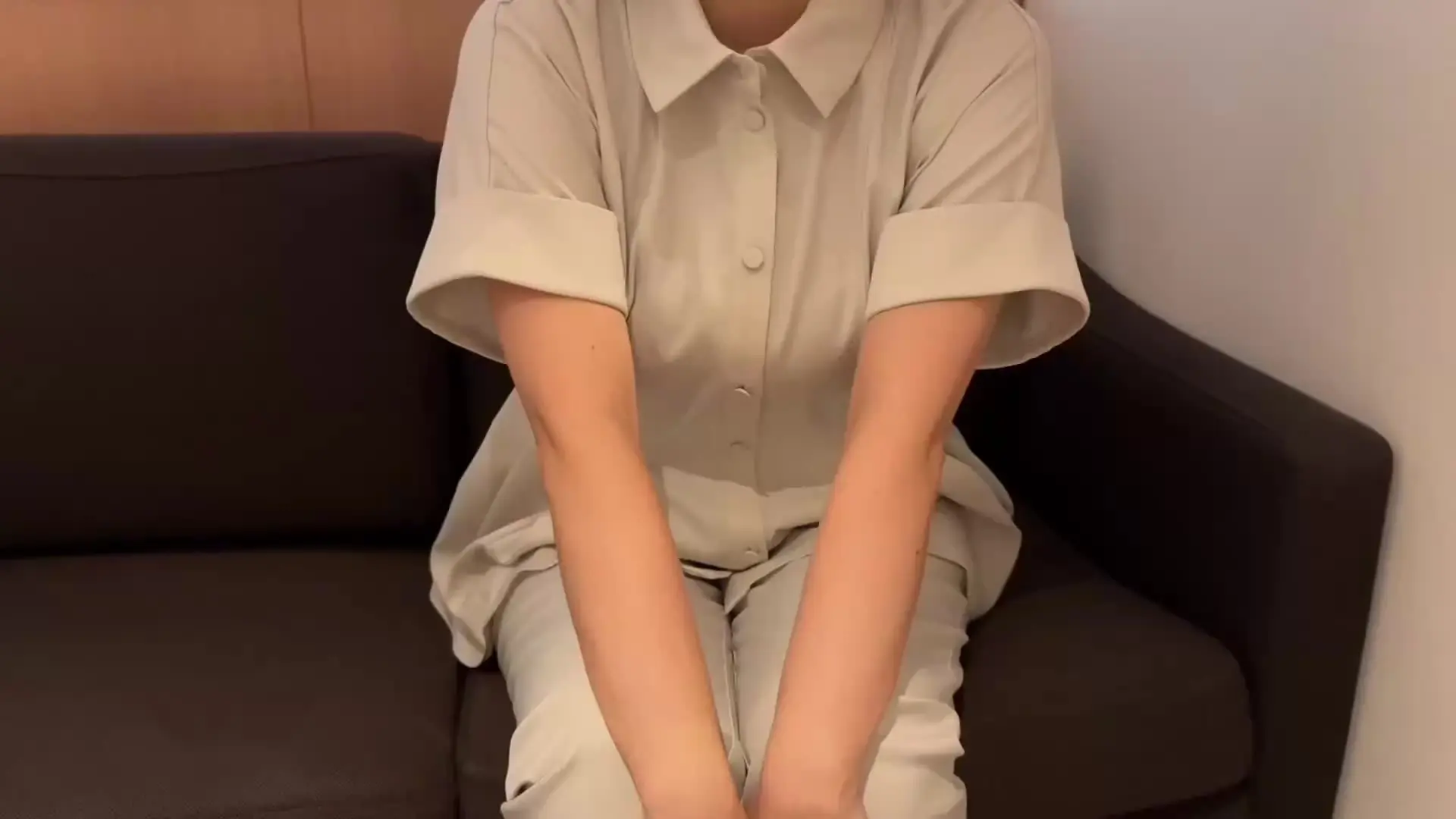 玲【素人女の子×筋肉のマリアージュ】「あまり経験が少ないシングルマザーとホテル密会🏨 お子さんが産まれるまで経験人数は一人！！ 子育てで全く遊ばずに過ごして来たみたいで久しぶりに性を解放したいと😆！」の投稿サムネイル