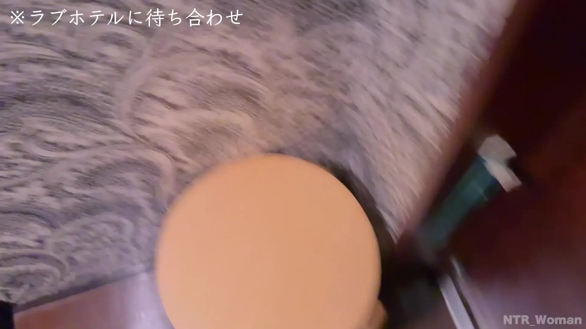 ひろき｜本物人妻さん,彼氏持ちNTR日記 (NTR_Woman)「「顔面と結婚指輪が精子まみれ…///」ベッド超え潮吹きを５連発しながらイク美人妻がエロすぎました。。。」の投稿サムネイル