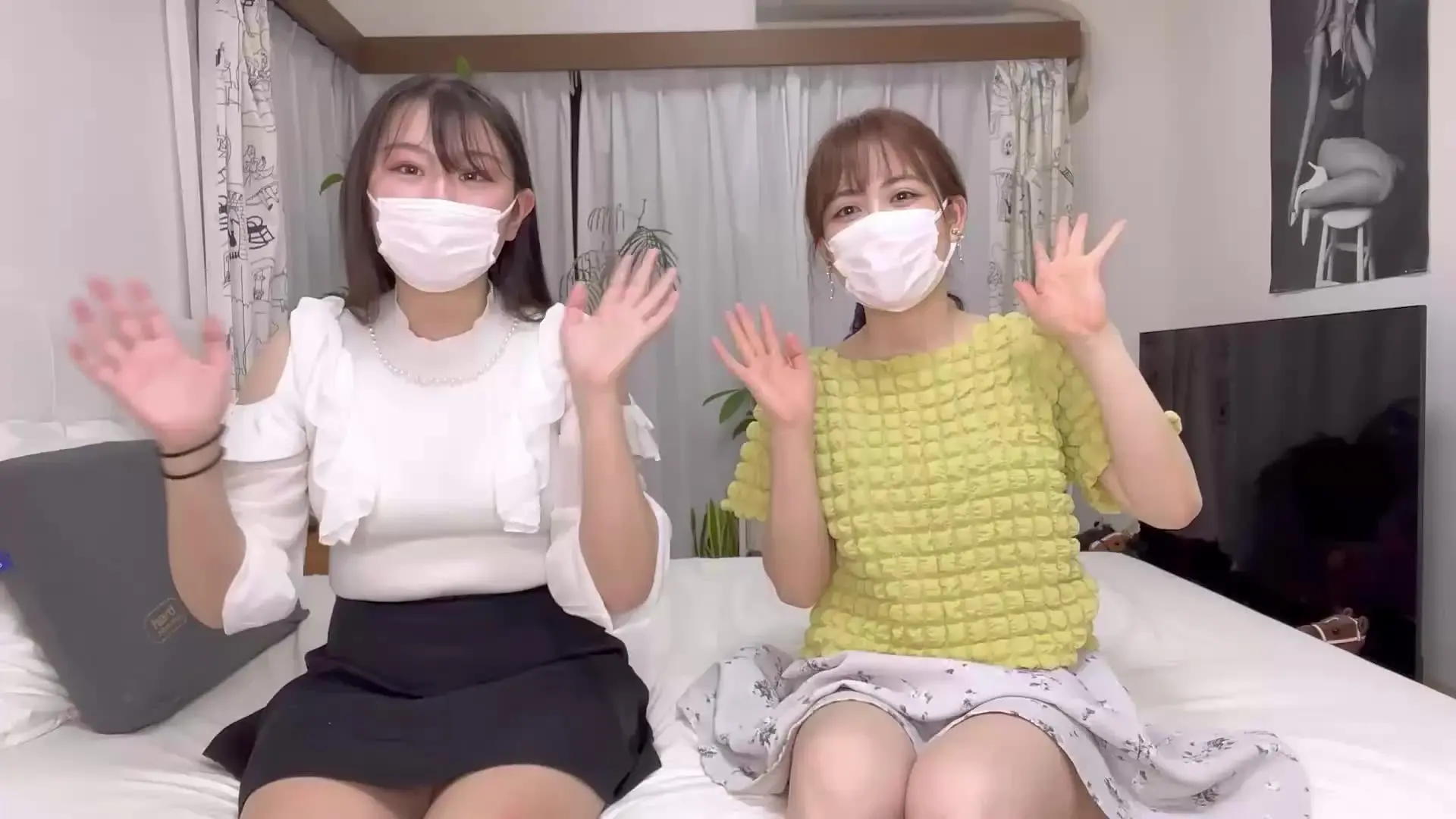 広瀬ゆう（Yu Hirose）「【今夜23:59まで限定価格】 負けた方は…『全裸×くすぐり』罰ゲーム💔 超激戦！見えすぎ注意!! 野球拳再リベンジ✊✌✋［1289作品目］ 前回、同年代のはる」の投稿サムネイル