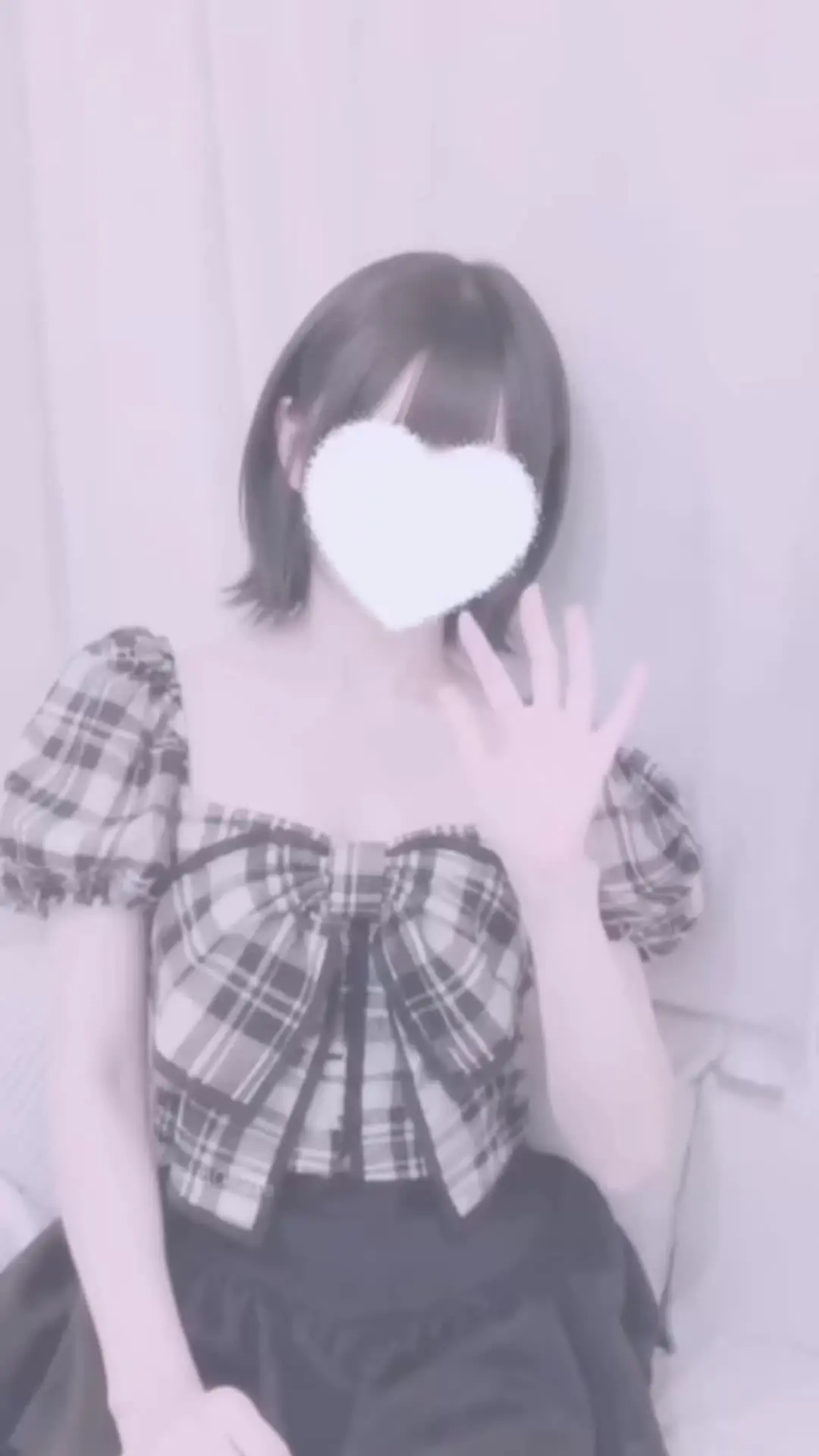 白乃あいり👀「手振ってるだけ(⊃ ॑꒳ ॑⊂)」の投稿サムネイル