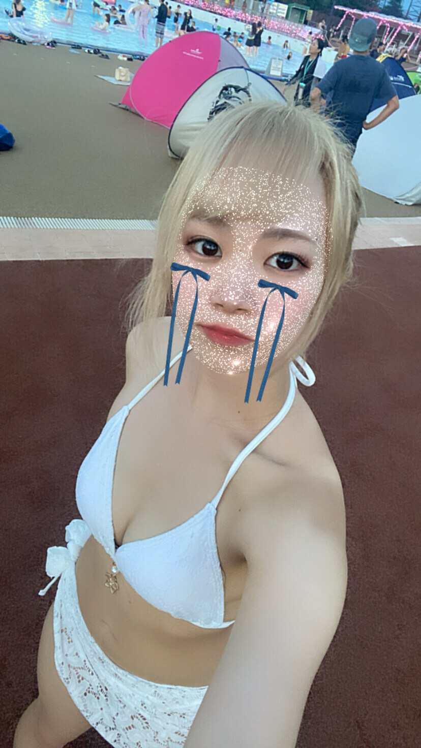 カズトラ🐯あそびにん「DMをくれた秋元真夏似のまりちゃん（21歳Dカップ）とのオフパコ2回目🏨低身長なのにしっかりと締まったエロボディが最高でした…。1番気持ち良かった体位を聞くとま」の投稿サムネイル