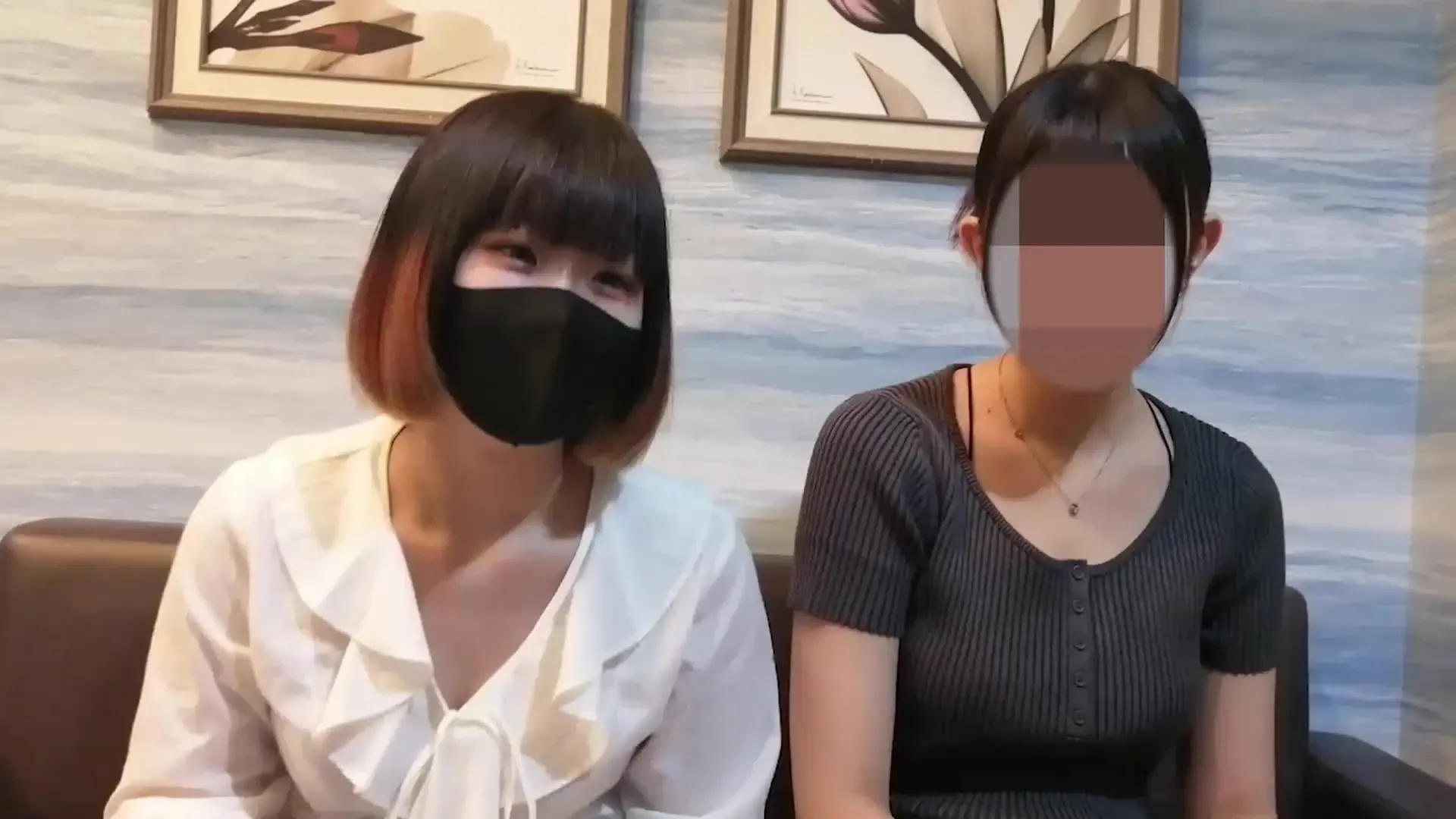 お漏らししちゃう商社OLかなえ「一部顔出し_キラキラ女子二人のおしがまおもらし対決 おしがま中にお互い指示を出し合い限界まで導く 女子同士がプライドをかけた戦いであるおしっこ我慢対決、今回も開」の投稿サムネイル