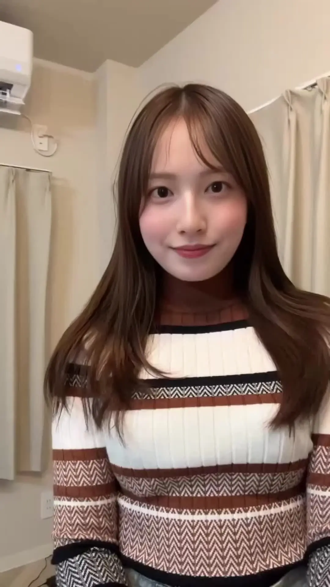唯花🌷yuika/素人女子大生のオナニー記録٩( 'ω' )و「新卒一年目の指オナニー♡ ※この投稿にいいね・コメントをしてメッセージを送るとプレゼントがもらえます🎁 全員に配布しているので是非参加してください٩( 'ω'」の投稿サムネイル